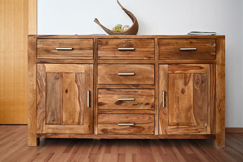 Buffet en bois massif à tiroirs et portes